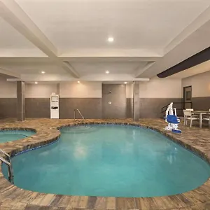 Country & By Radisson, Midtown, Ga Savannah