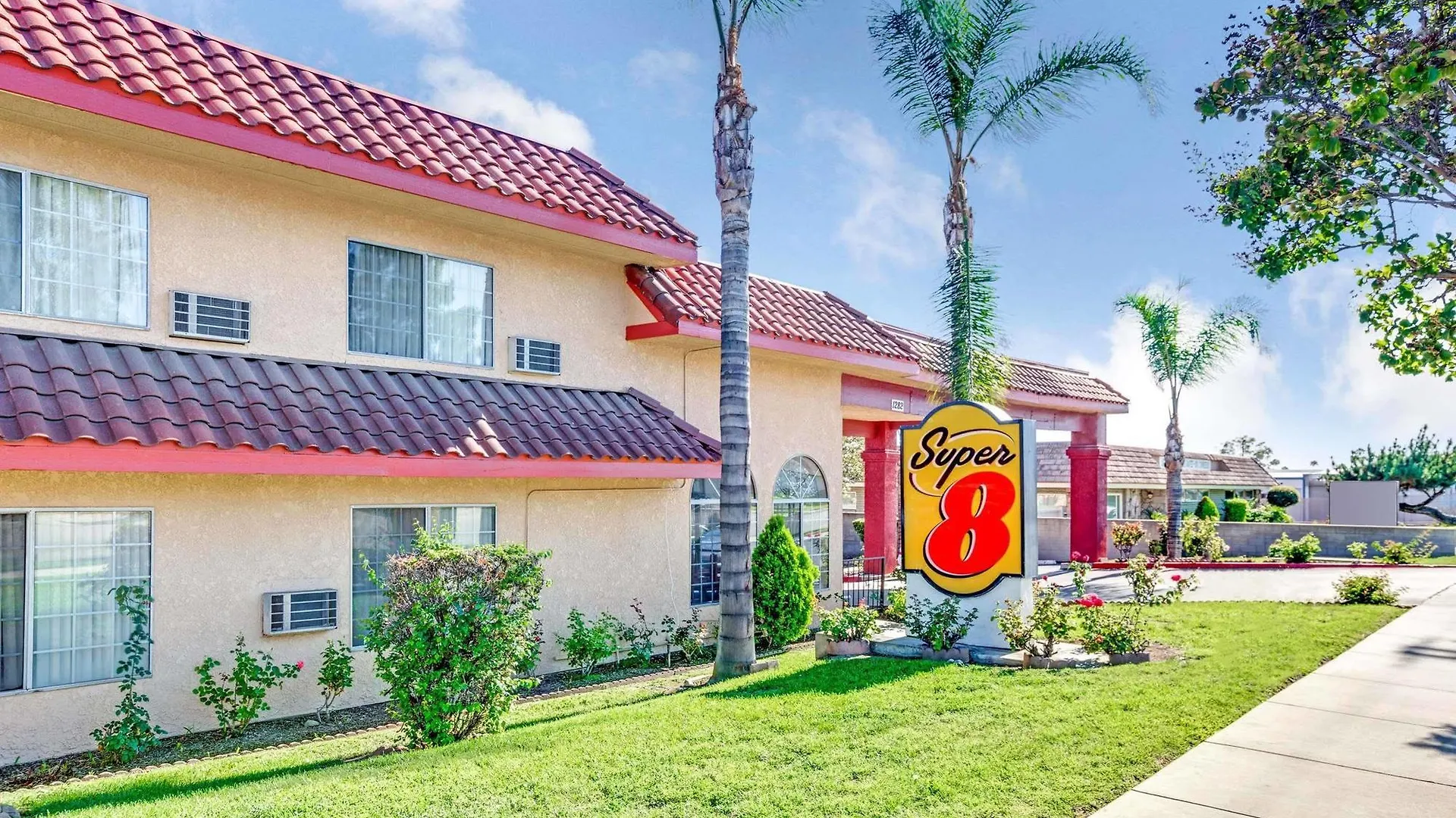 **  Hotel Super 8 By Wyndham Upland Ontario Ca États-Unis